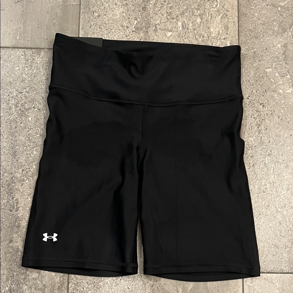 Under Armour Women's Black high rise Compression Bike Shorts